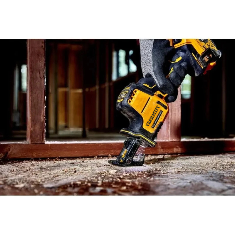 Cordless One-Handed Reciprocat - đánh giá và giá Pole Saw Cordless