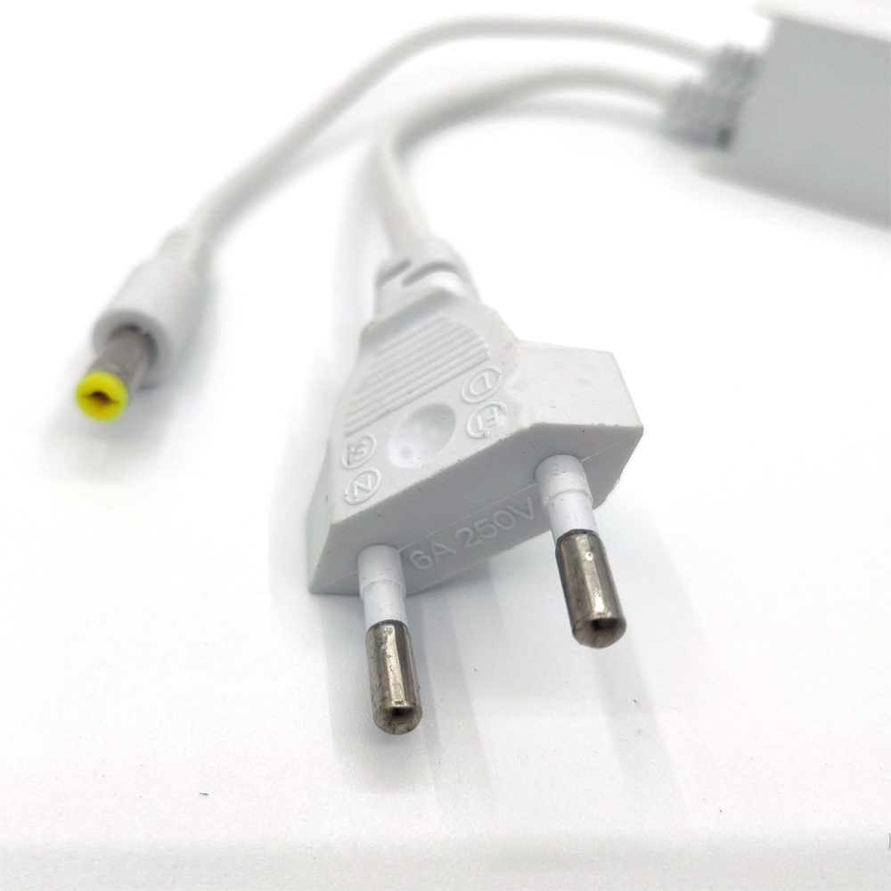 White AC 100-240V Input DC 12V - đánh giá và giá Outdoor Power Plug